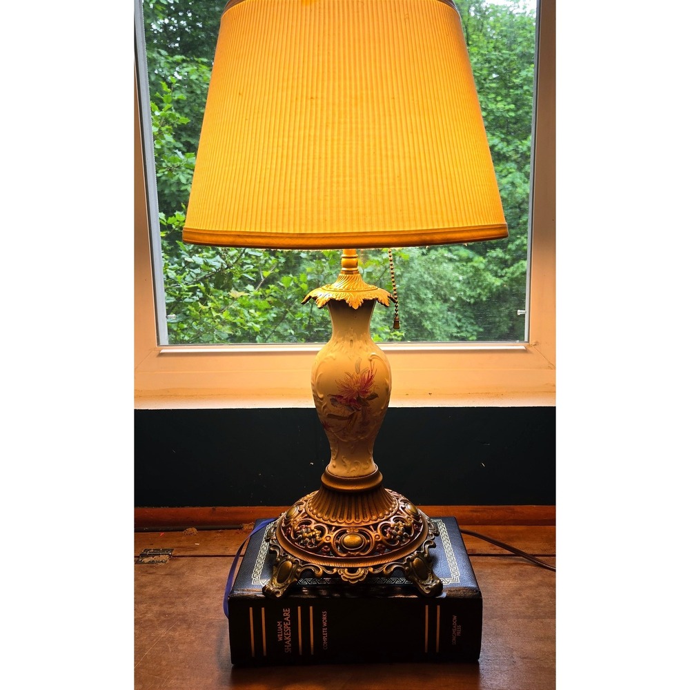 Vintage Porcelain‎ Floral Table Lamp Ornate Brass Hollywood Regency Victorian